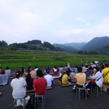 寺坂棚田ホタルかがり火まつり