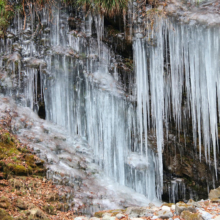 三十槌の氷柱の画像