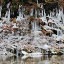 三十槌の氷柱の画像