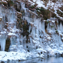 三十槌の氷柱