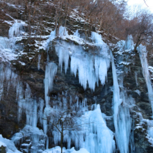 三十槌の氷柱