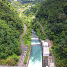 浦山ダム洪水調節中の画像