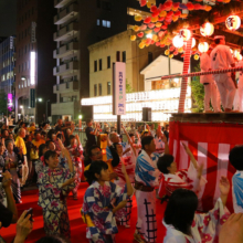 浅草雷門盆踊りの画像