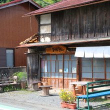 贄川宿かかしの里の画像