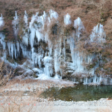 三十槌の氷柱の画像