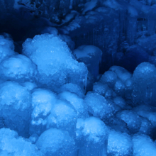 尾ノ内百景（冷っけぇ～）の氷柱ライトアップの画像