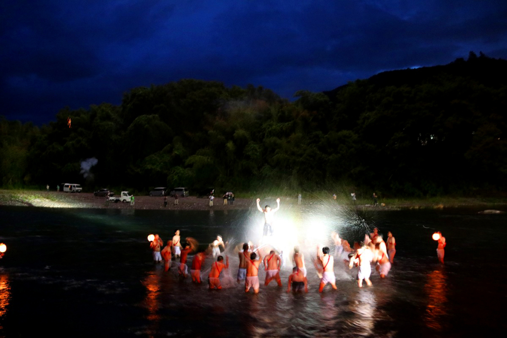 親鼻の祇園祭りの画像