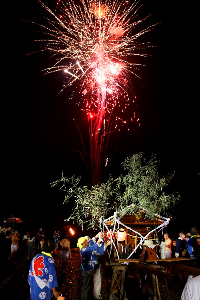 親鼻の祇園祭りの画像