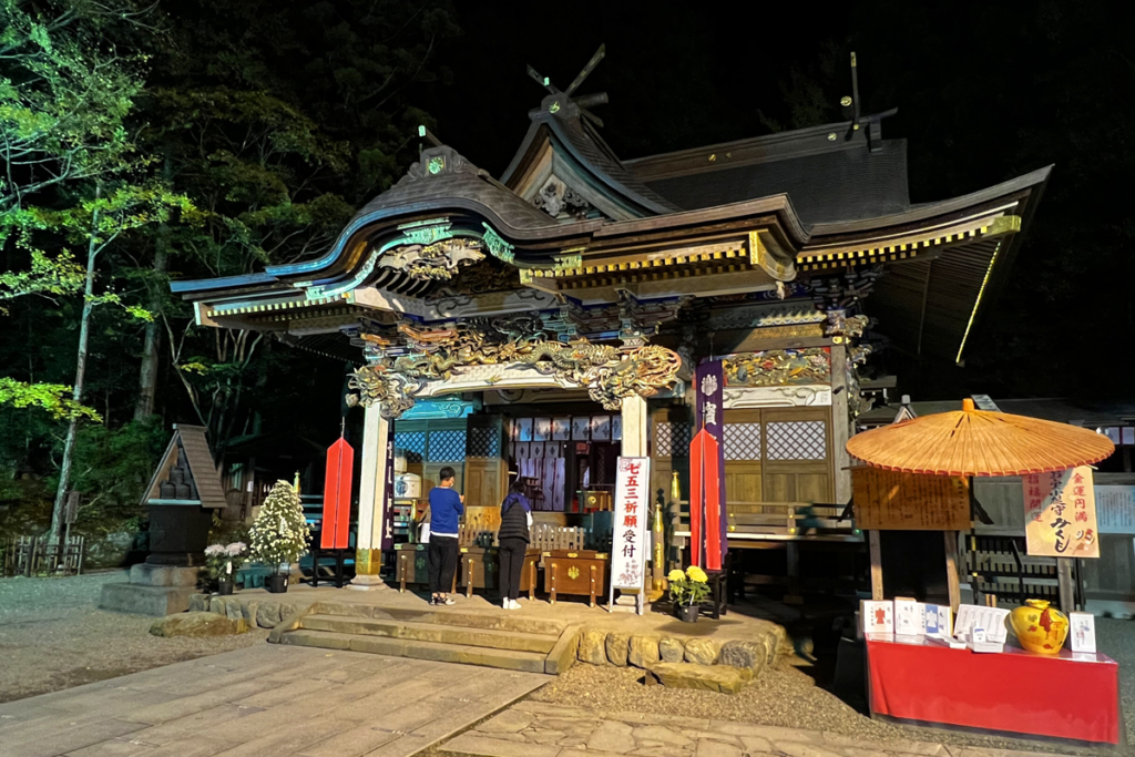 寶登山神社紅葉ライトアップの画像