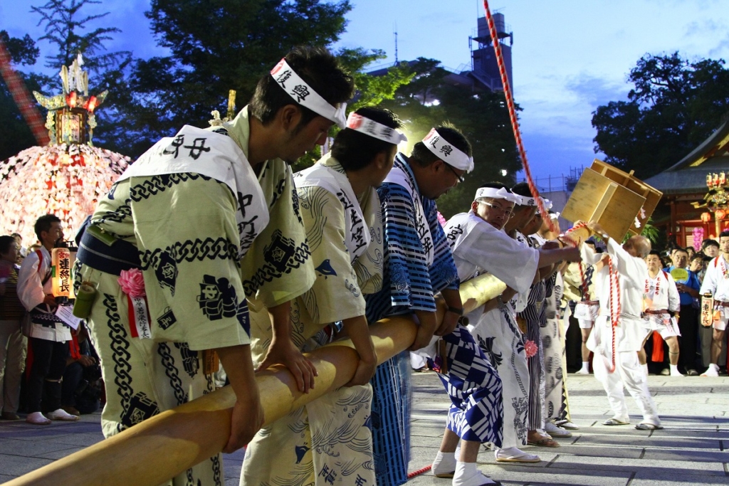 秩父川瀬祭天王柱立て神事