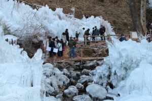 あしがくぼの氷柱