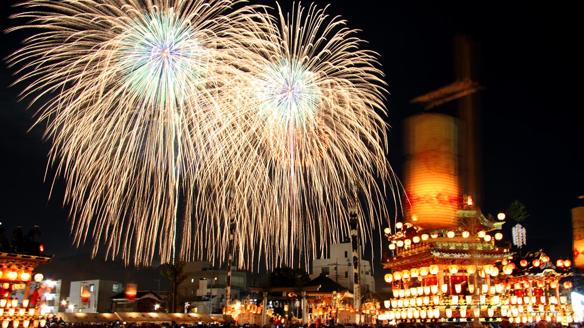 秩父夜祭　12月2日（宵宮）・3日（大祭）